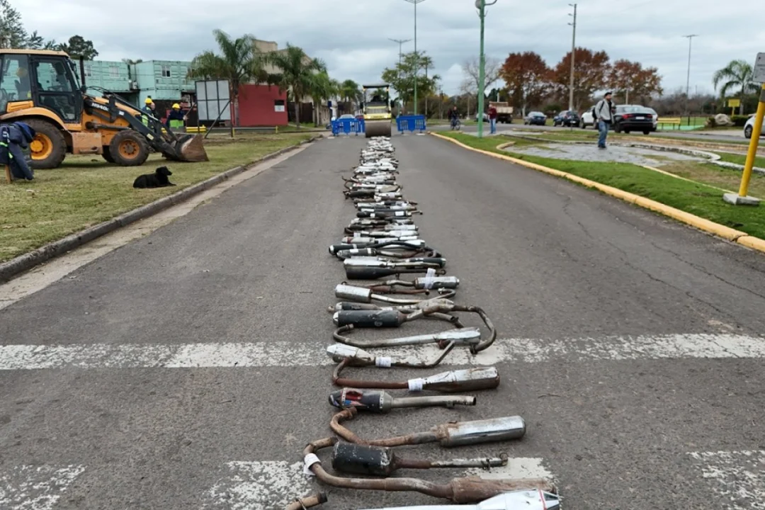 Gualeguaychú: El Gobierno destruyó más de 220 caños de escape Las reglas están para cumplirse afirmó Davico