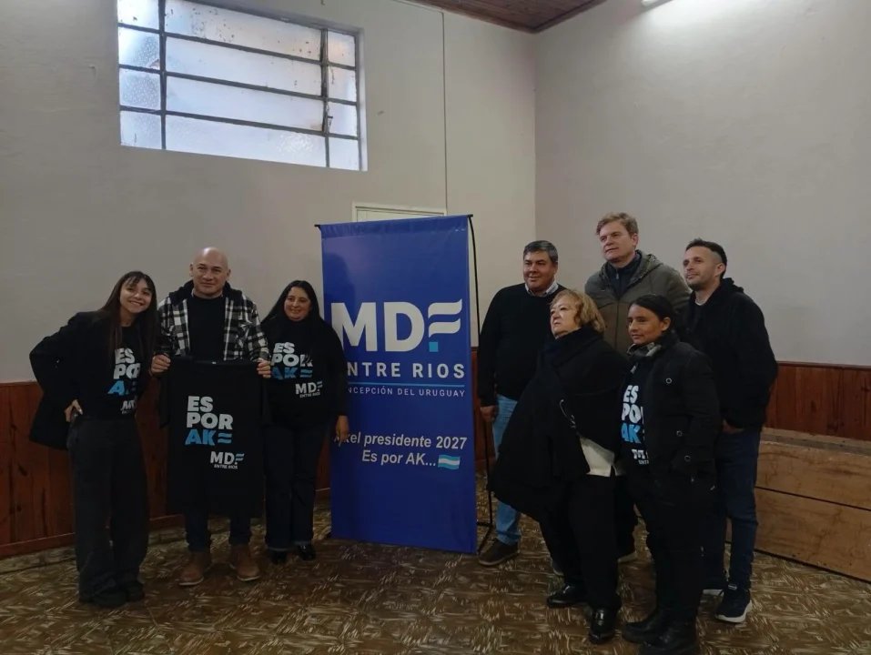 Referentes del Movimiento Derecho al Futuro se reunieron en Concepción del Uruguay y expresaron su respaldo a Axel Kicillof para 2027