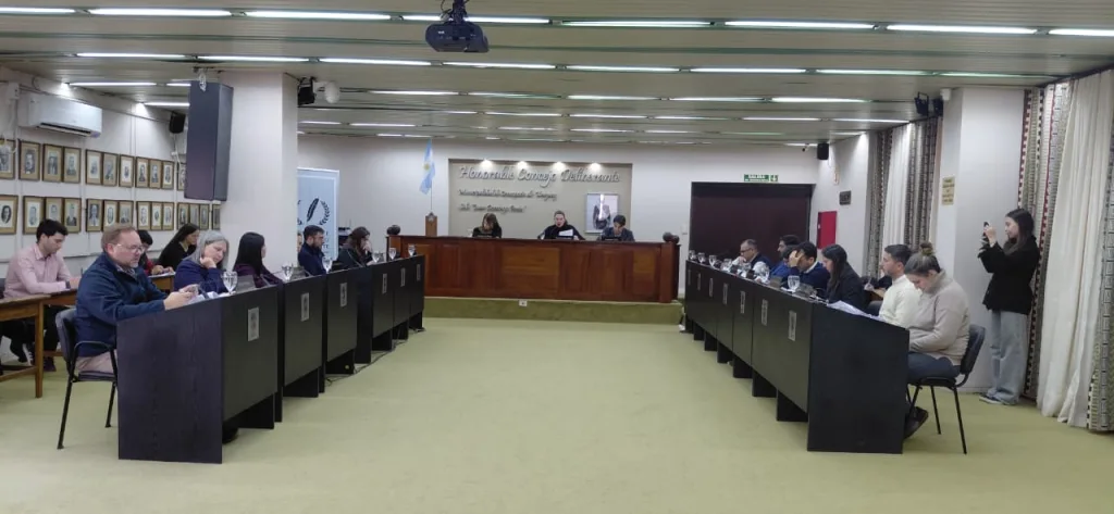 El Concejo Deliberante debatió obras en Paso Vera, el RIGI, el boleto de colectivo y la gestión de motos retenidas