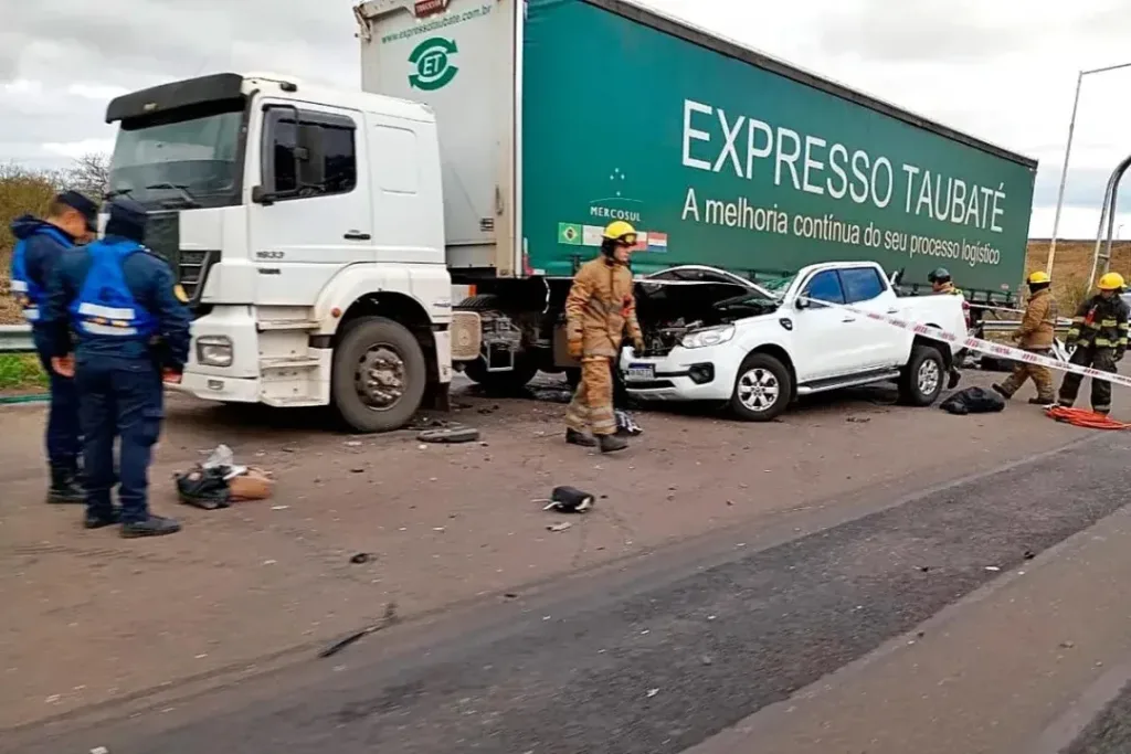Identificaron a las víctimas del trágico choque en la Autovía Artigas: murió un adolescente de 13 años y una mujer