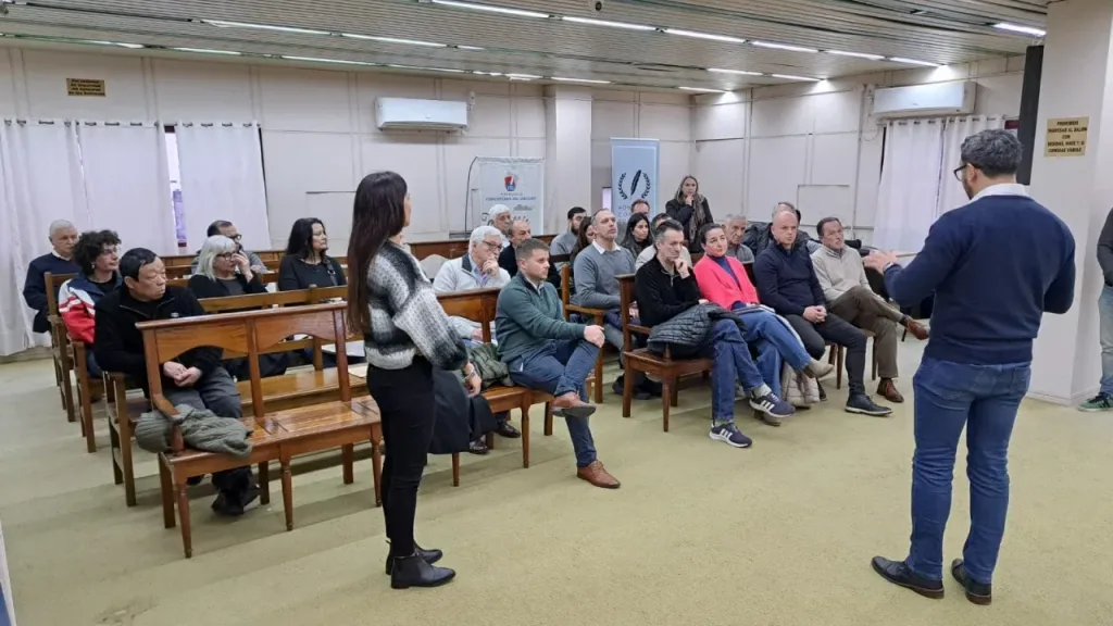 Instituciones de la ciudad participaron de las audiencias públicas por el futuro del Mercado «3 de Febrero»
