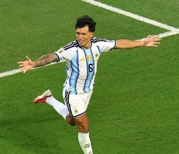 De Gualeguay al mundo: Lisandro Martínez brilló en el triunfo de Argentina
