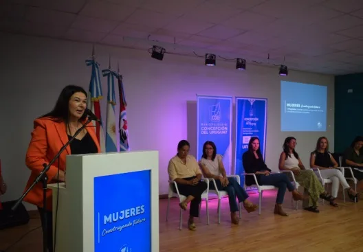 Comienza el ciclo de charlas sobre salud femenina «Somos muchas las que sentimos lo mismo»