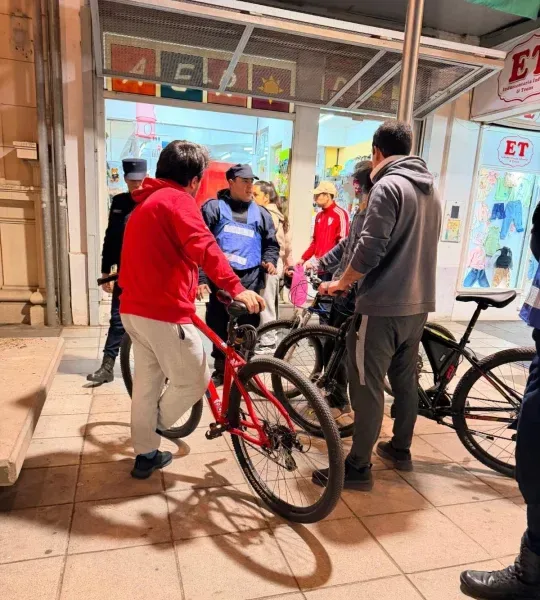 Concordia: realizan un fuerte operativo para concientizar sobre el uso de bicicletas en la Peatonal y plazas