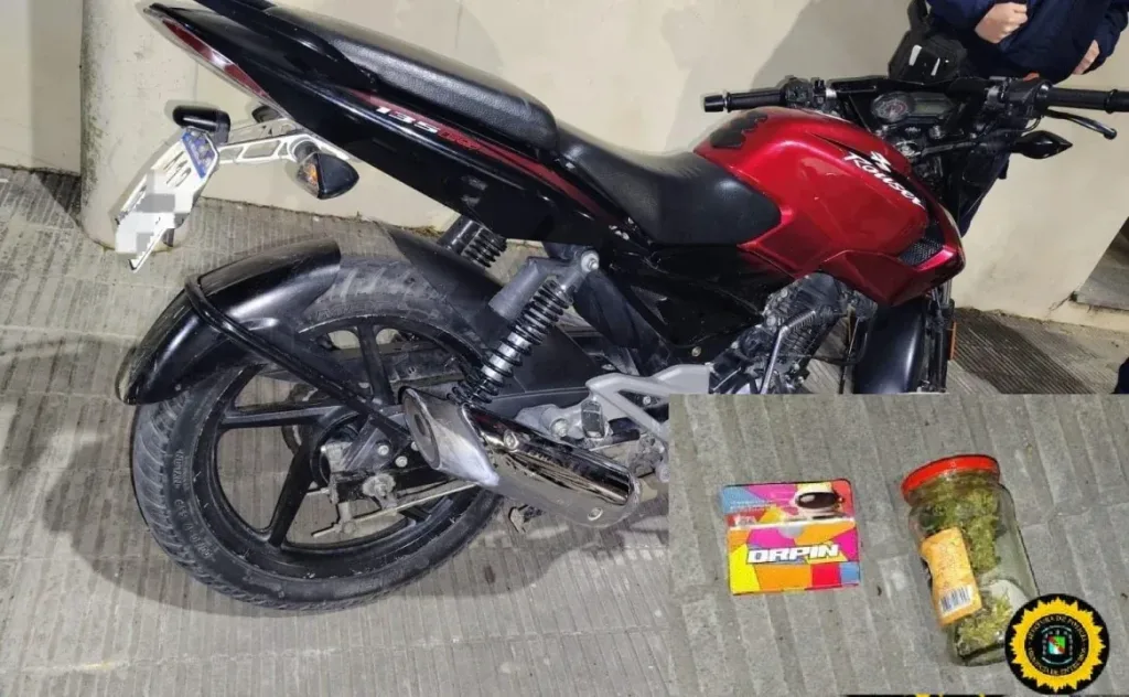 Intentaron escapar de la Policía, cayeron de la moto y les encontraron marihuana en Concepción del Uruguay
