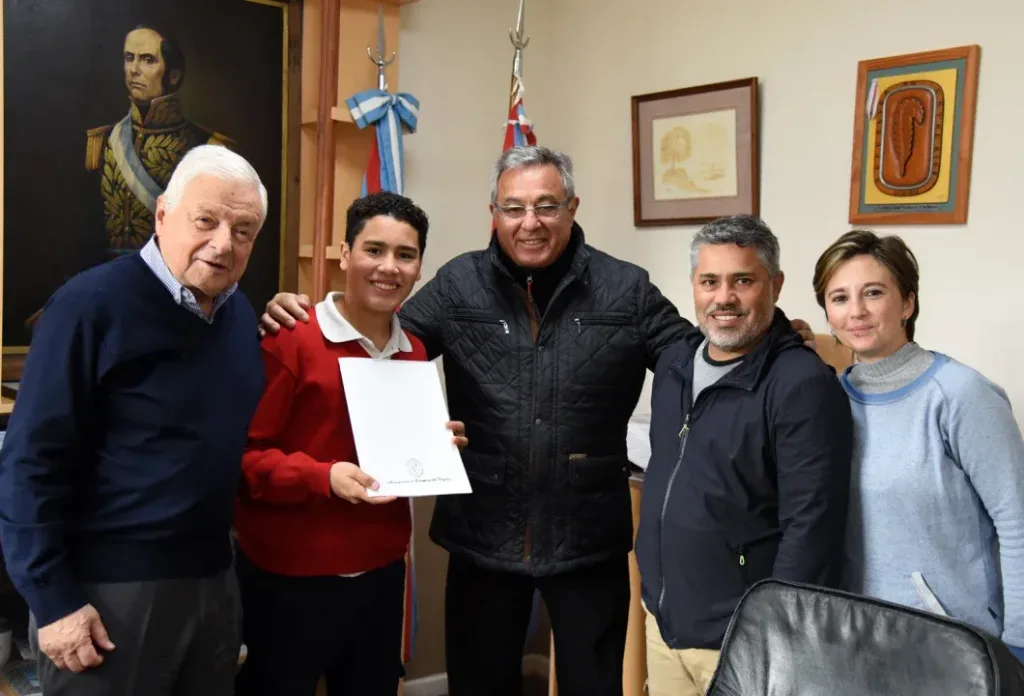 Erik Rivas viaja a los Juegos Panamericanos de la Juventud Sorda