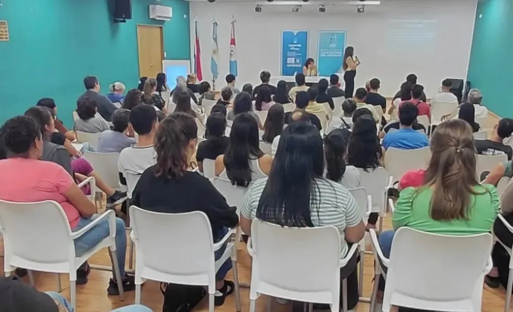 Este jueves continúa el ciclo de charlas sobre salud femenina “Somos muchas las que sentimos lo mismo”