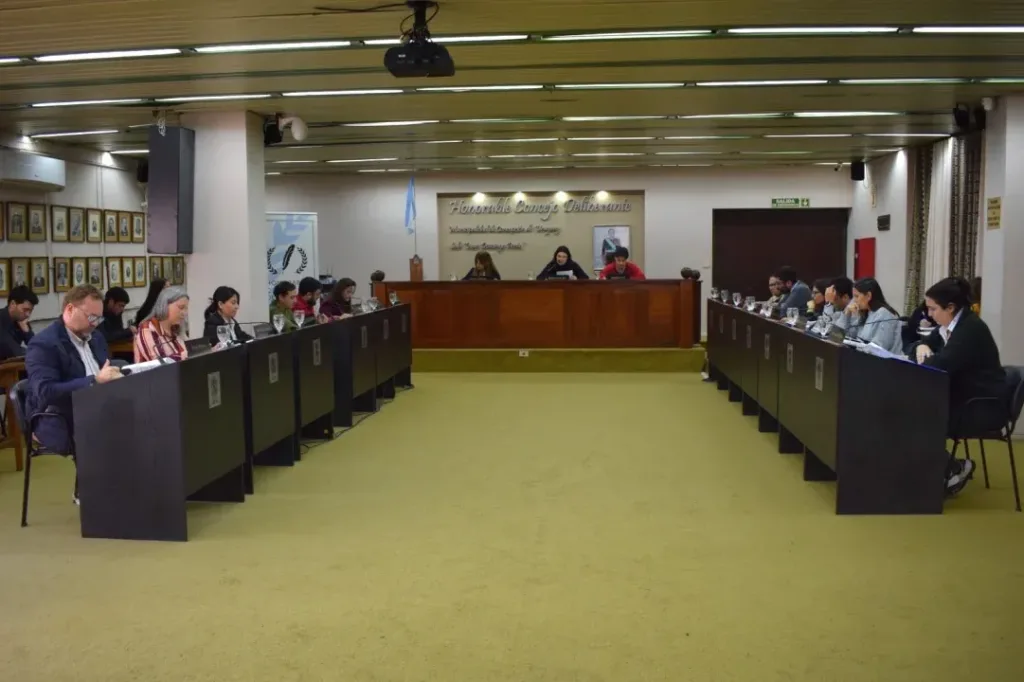 El Concejo Deliberante aprobó proyectos sobre soberanía, comedores escolares y Bomberos Voluntarios