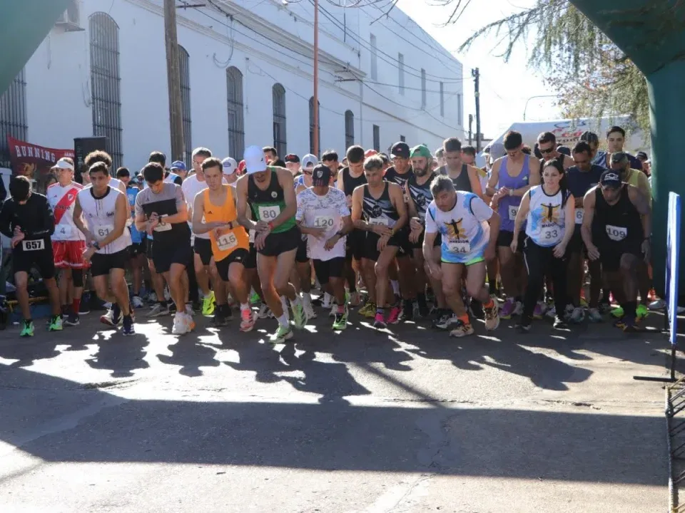 Se corrió la 9ª Maratón Tecnológica de la UTN en Concepción del Uruguay