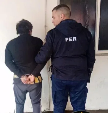 Detuvieron a un hombre de 34 años durante un allanamiento en calle Paraíso