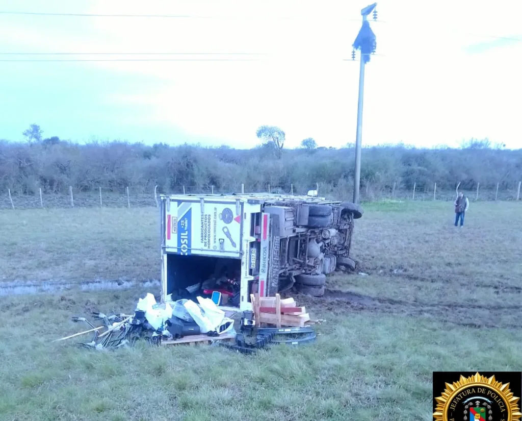Despistes de camiones en la Ruta 127: dos siniestros en un día
