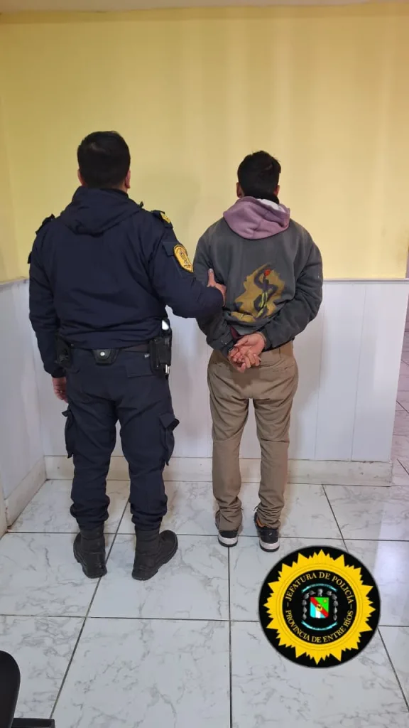 Quiso escapar del control, forcejeó con la Policía y terminó detenido
