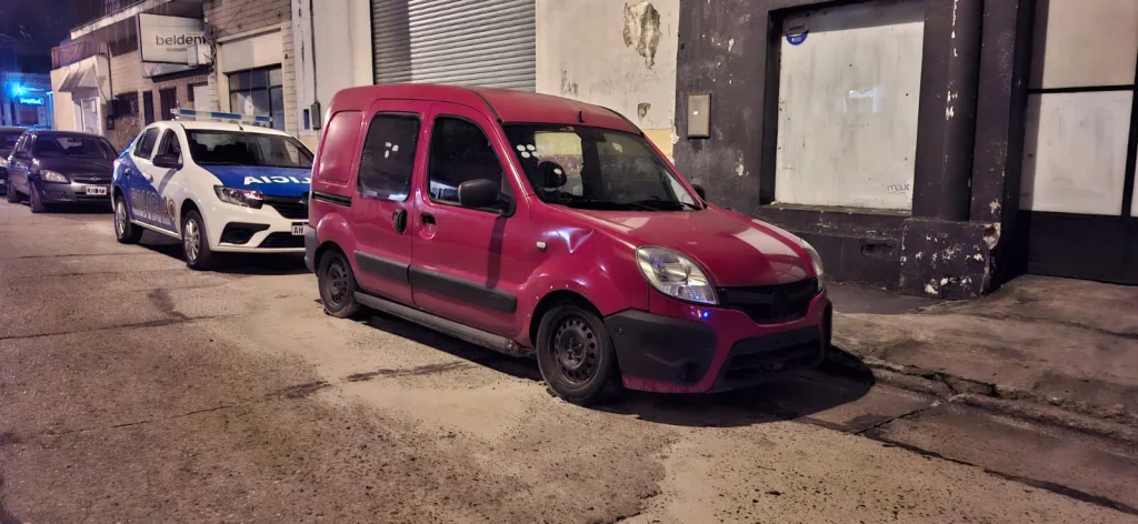 Secuestraron en Concordia una Renault Kangoo con pedido vigente de Santa Fe