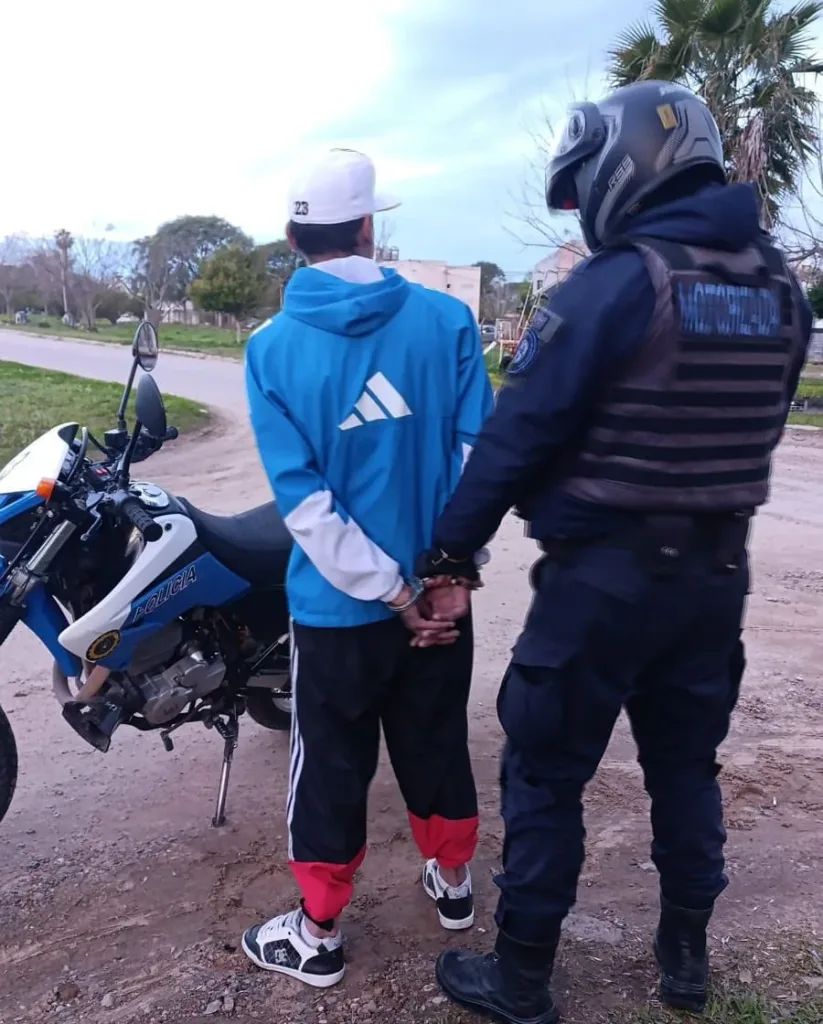 Recuperaron una moto robada cerca de la Terminal y detuvieron al presunto autor