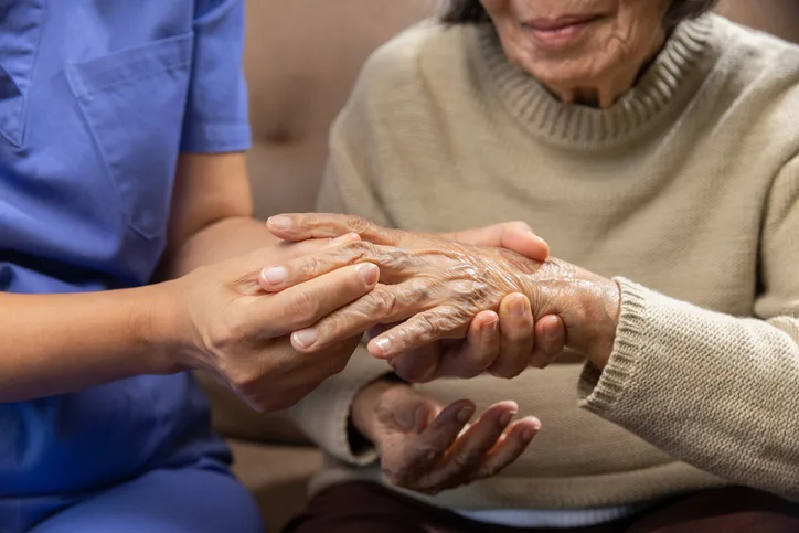 Municipio y UNER dictarán un curso para cuidadores de personas mayores