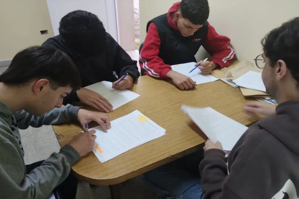 La EET N° 3 Marsiglia sigue sumando estudiantes a empresas locales en el marco de las prácticas profesionalizantes