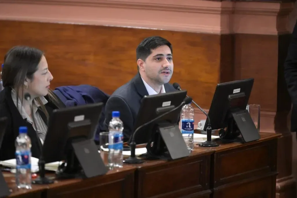 Silvio Gallay cruzó a Juan Martín Garay por los despidos en Tres Arroyos: “Con el dolor de la gente no se hace política”