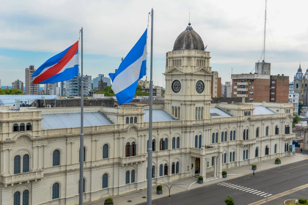 Entre Ríos pone en marcha el nuevo sistema de ingreso a planta permanente por concurso