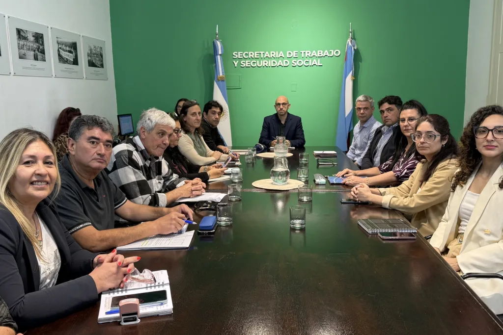El Gobierno ratificó la oferta y pagará por complementaria el 3,5% a los docentes