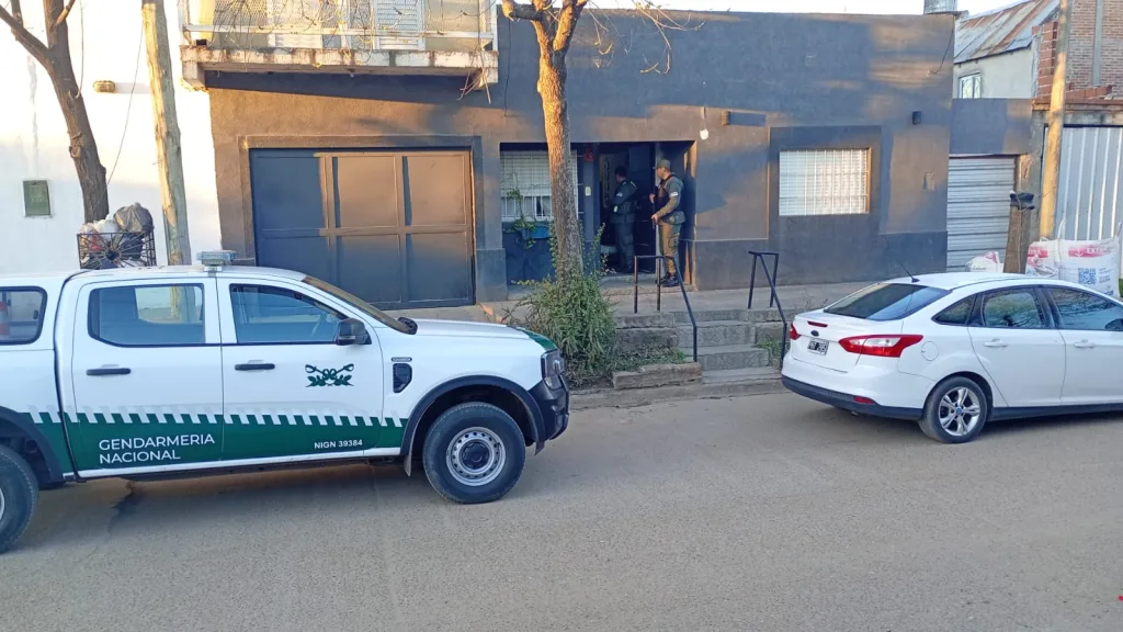14 allanamientos contra el narcomenudeo en el departamento Gualeguaychú: ocho detenidos