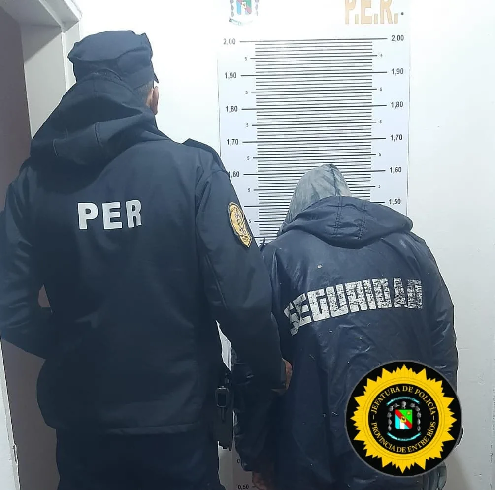Detuvieron a un joven tras un intento de robo en dos vehículos en el barrio 28 Viviendas