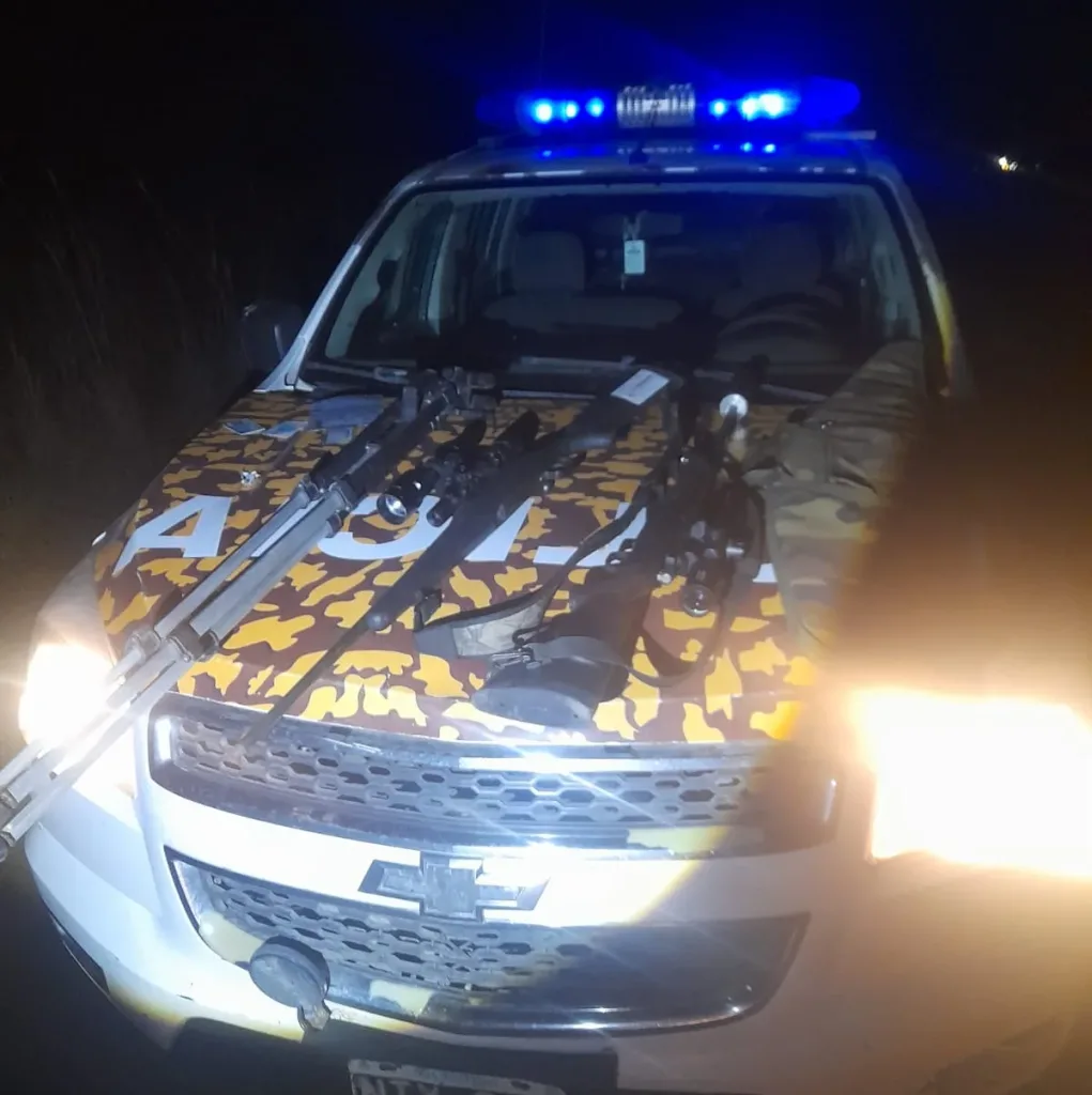 Secuestraron dos ciervos axis y dos fusiles durante un procedimiento en el Departamento Uruguay