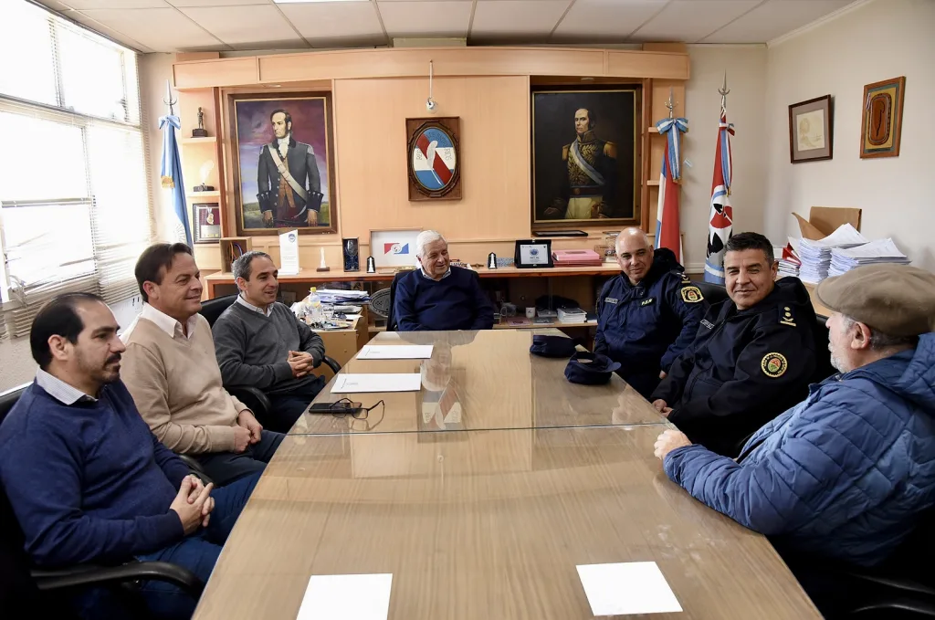 Se realizó la entrega mensual de aportes municipales a la Policía y a Bomberos