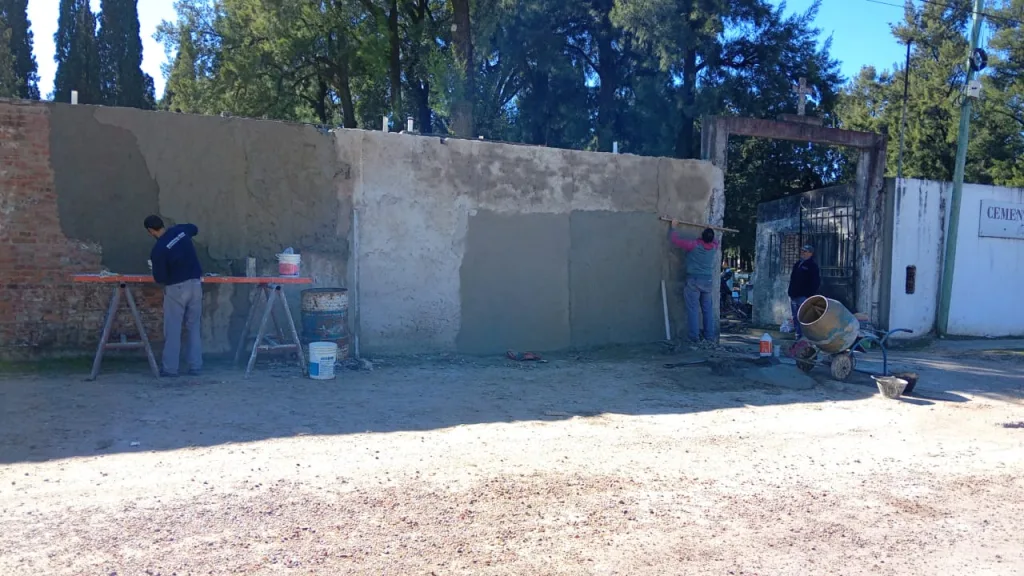 Concluyeron los trabajos del muro externo del Cementerio sobre Sansoni