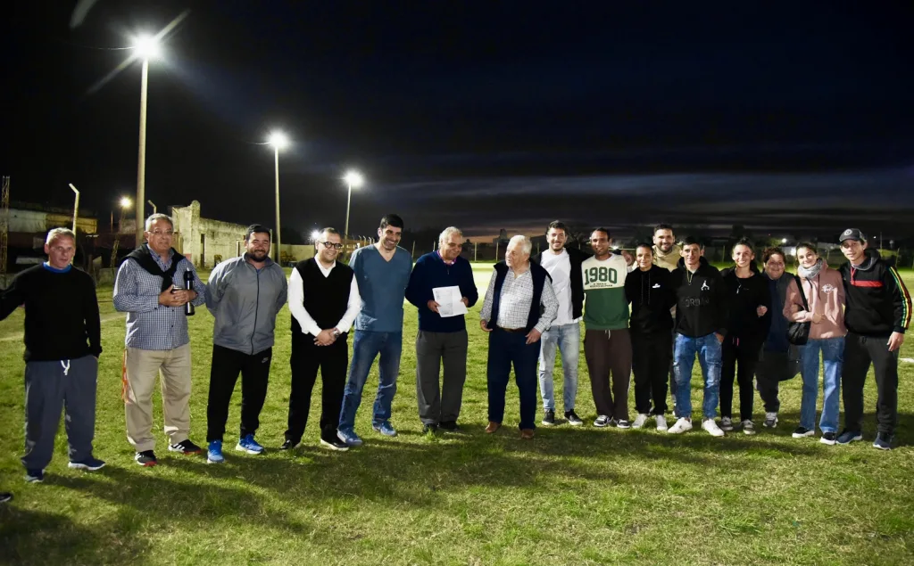 La Municipalidad colabora con la obra de cerramiento del club Don Bosco