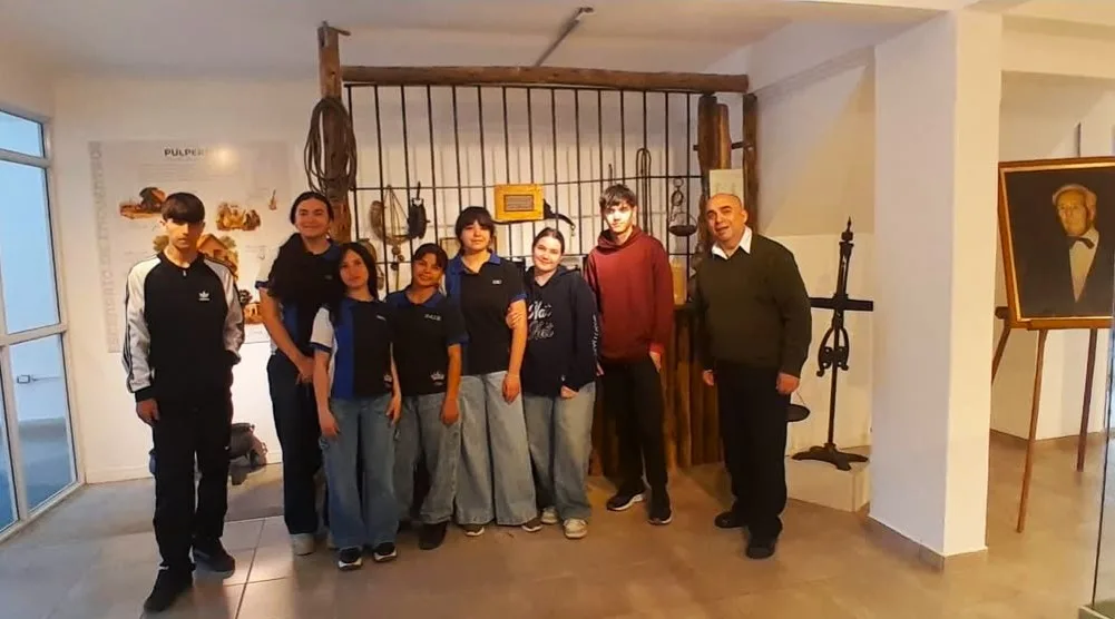 Estudiantes visitan el Museo “Andrés García”