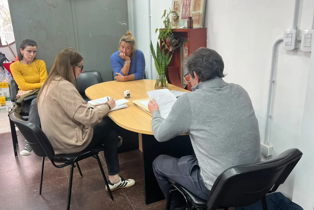 Tres empresas presentaron ofertas para pavimentar cinco cuadras en San Roque y Vicente Obrego