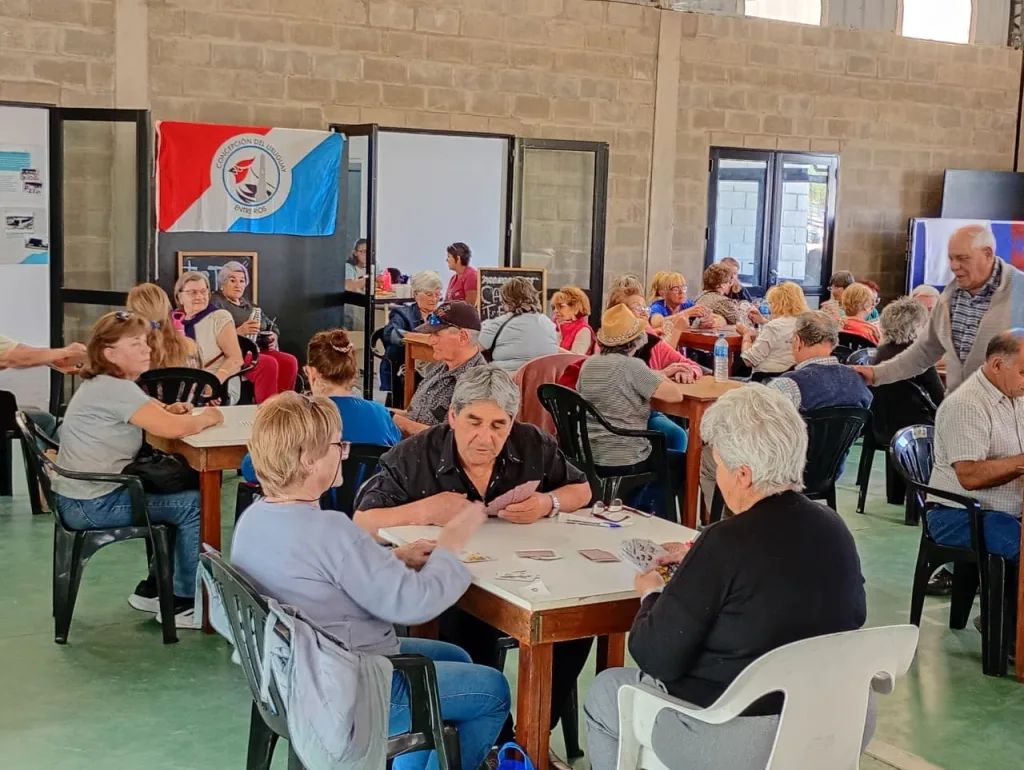 Juegos de Adultos Mayores: casi 100 participantes en el chinchón