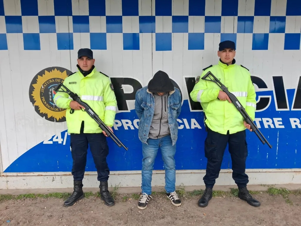 Brazo Largo: detuvieron a un uruguayo con pedido de captura internacional, armas y más de 400 gramos de cocaína