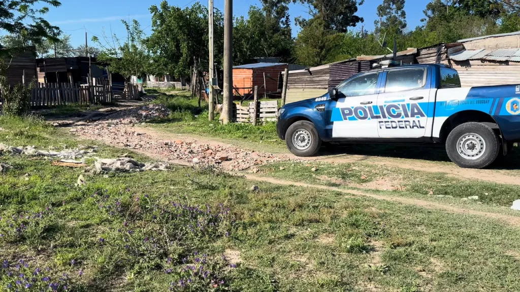 Allanaron una vivienda en barrio La Escondida y detuvieron a una mujer