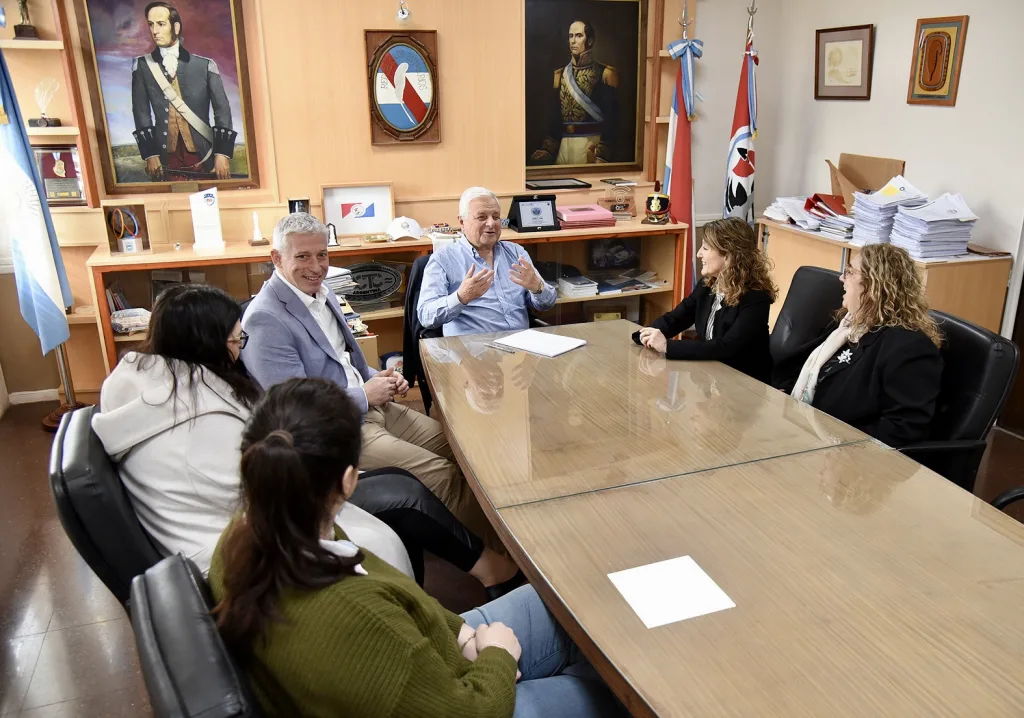 Autoridades de UNER visitaron al intendente en el marco de una agenda de trabajo institucional