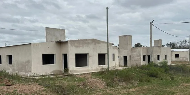 La Justicia Federal autorizó la entrega de viviendas a 21 familias de Villa Itapé